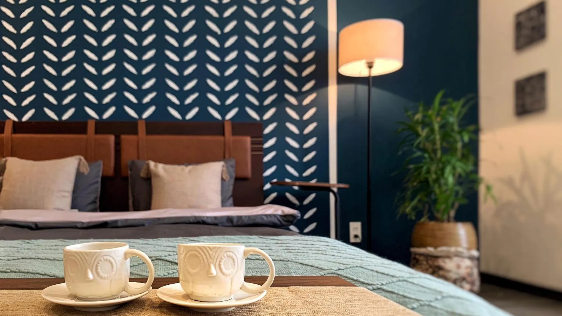 Benzen Boutique Stays-1 Min To Han River Дананг 3*,